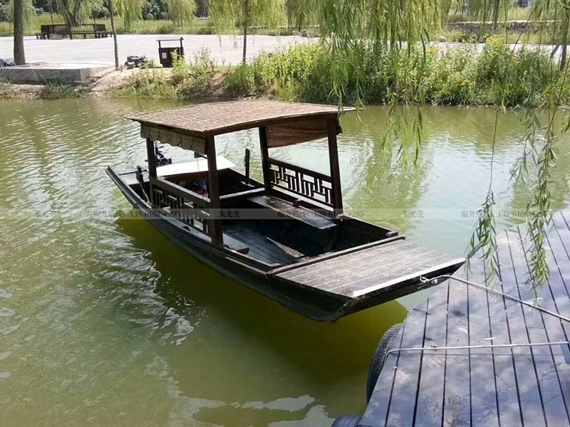 单篷船